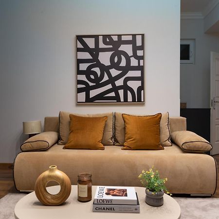 Chic Central 1Br Retreat Near New York Cafe With View 布达佩斯 外观 照片